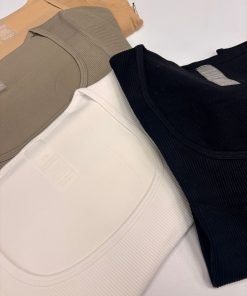 maglia girocollo a costine - immagine 3